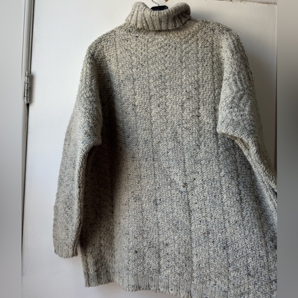 Vintage Gleneden Made in England Wool Cozy Gray Turtleneck Sweater - Picture 7 of 10